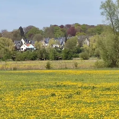 Cornfield Apartment